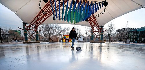 RUTH BONNEVILLE / WINNIPEG FREE PRESS

Standup Forks Skating

One of the Forks maintenance staff preps the surface of the ice under the canopy at the Forks Thursday just prior to its official opening. 


Dec 21st,  2023