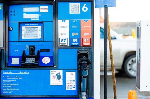 MIKAELA MACKENZIE / WINNIPEG FREE PRESS
	
Gas pumps at the Polo Park Mobil gas station on Friday, Dec. 29, 2023. The gas tax will be paused on Jan. 1st, which should further reduce gas prices. For Danielle story.
Winnipeg Free Press 2023