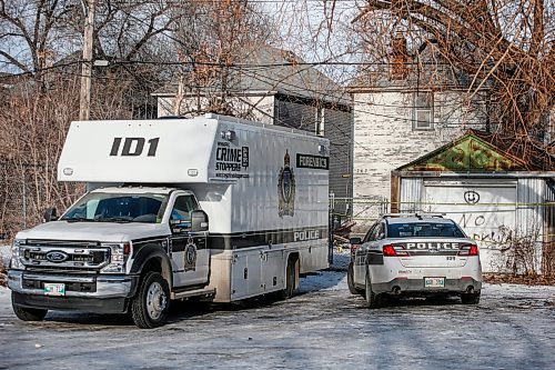 JOHN WOODS / WINNIPEG FREE PRESS
Police investigate at a murder scene at 262 Selkirk Monday, January 1, 2024. 

Reporter: nicole