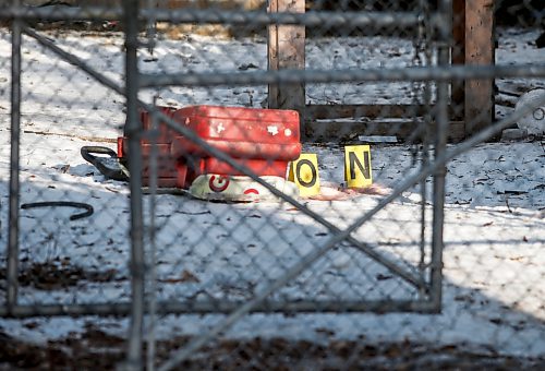 JOHN WOODS / WINNIPEG FREE PRESS
Police investigate at a murder scene at 262 Selkirk Monday, January 1, 2024. 

Reporter: nicole