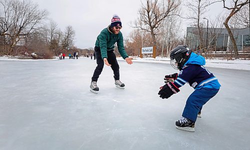 RUTH BONNEVILLE / WINNIPEG FREE PRESS

Standup - Skating

Taylor McPhail (31/2), learns to skate with the help of his dad, David McPhail, and  the support of a chair, at the Assiniboine Park, Duck Pond on Tuesday.  

After toughing it tout hrough a few falls, Taylor started to get the hang of it even though it was only his  2nd time out skating.  


Jan 02, 2024