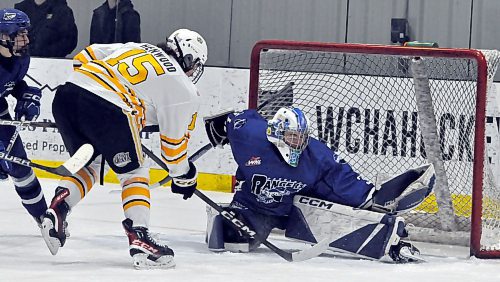Wheat Kings forward Nash Henwood (15) scored his ninth goal of the season late in the third period, beating Parkland Rangers goalie Chase Glover five-hole. (Photos Jules Xavier/The Brandon Sun)