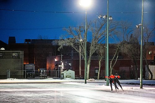 MIKAELA MACKENZIE / WINNIPEG FREE PRESS
	
Randy Plett (front) and Cassandra Ttrault speed skate at the Susan Auch Oval on Thursday, Jan. 4, 2024.  For Taylor Allen story.
Winnipeg Free Press 2023