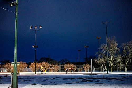 MIKAELA MACKENZIE / WINNIPEG FREE PRESS
	
Speedskaters at the Susan Auch Oval on Thursday, Jan. 4, 2024.  For Taylor Allen story.
Winnipeg Free Press 2023