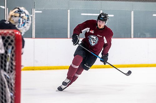 MIKAELA MACKENZIE / WINNIPEG FREE PRESS
 
Conor Geekie (28) at practice at The RINK in Winnipeg on Tuesday, May 9, 2023. For Josh story.

Winnipeg Free Press 2023.