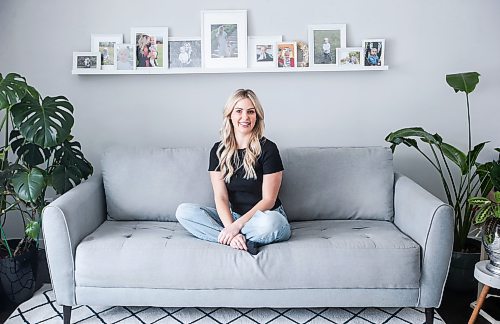 JOHN WOODS / WINNIPEG FREE PRESS
Leanna Nasberg, a single mum and owner of Hands To Hold Collective, is photographed in her home in Winnipeg Sunday, January 7, 2024. Nasberg started her single mum Instagram support group in October to empower single mothers . 

Reporter: av kitching