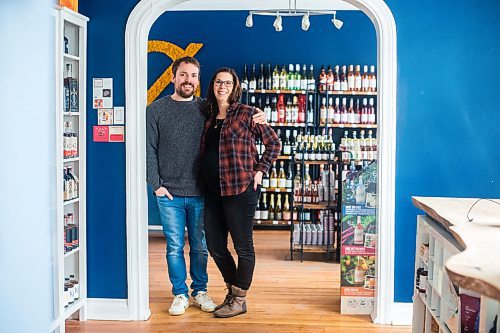 MIKAELA MACKENZIE / WINNIPEG FREE PRESS
	
Shane and Jessie Haliburton at The S&#xf8;br Market on Monday, Jan. 8, 2024. For Ben Sigurdson story.
Winnipeg Free Press 2023