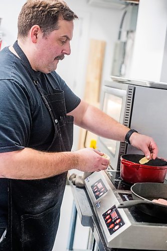 MIKAELA MACKENZIE / WINNIPEG FREE PRESS
	
Josh Penner, the chef and owner of Faspa Catering &amp; Food Market, makes Vareniki and Farmer Sausage at the new Mennonite take-out and catering business on Monday, Jan. 8, 2024. For Eva Wasney story.
Winnipeg Free Press 2023