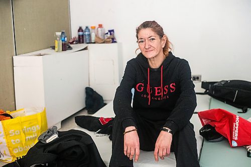 MIKAELA MACKENZIE / WINNIPEG FREE PRESS
	
Samantha, one of the first folks to use the service, in her room at the cold weather pop-up shelter run by St. Boniface Street Links at 604 St. Mary&#x573; Road on Tuesday, Jan. 9, 2024. For Nicole Buffie story.
Winnipeg Free Press 2023