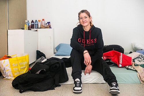 MIKAELA MACKENZIE / WINNIPEG FREE PRESS
	
Samantha, one of the first folks to use the service, in her room at the cold weather pop-up shelter run by St. Boniface Street Links at 604 St. Mary&#x573; Road on Tuesday, Jan. 9, 2024. For Nicole Buffie story.
Winnipeg Free Press 2023