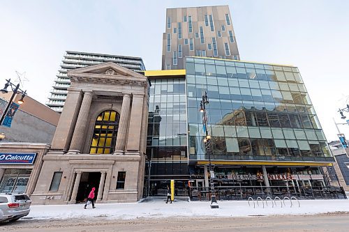 MIKE DEAL / WINNIPEG FREE PRESS
A portion of 311 Portage Ave. is up for sale. 
See Gabrielle Piche story
240109 - Tuesday, January 09, 2024.