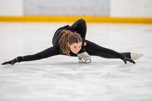 BROOK JONES / WINNIPEG FREE PRESS
Skate Winnipeg offers adult figure skating classes, which are for adults 28 years and older, three times a week. Pictured: Elizabeth Kenyon, 28, practices figure skating moves at the Eric Coy Arena in Winnipeg, Man., Thursday, Dec. 14, 2023.