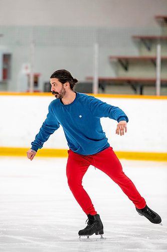 BROOK JONES / WINNIPEG FREE PRESS
Skate Winnipeg offers adult figure skating classes, which are for adults 28 years and older, three times a week. Pictured: Philippe Pare practices figure skating moves during a practice at the Eric Coy Arena in Winnipeg, Man., Thursday, Dec. 14, 2023.