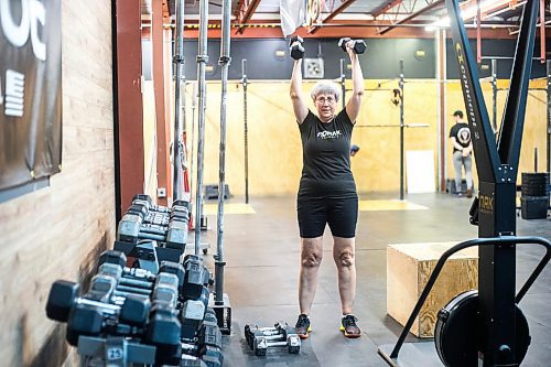 MIKAELA MACKENZIE / WINNIPEG FREE PRESS
	
Yvonne Morier uses the dumbbells at Norak Crossfit on Wednesday, Jan. 10, 2024. Morier has been lifting weights since she retired, and has noticed a real difference in her strength, stamina, and endurance. For AV Kitching story.
Winnipeg Free Press 2023