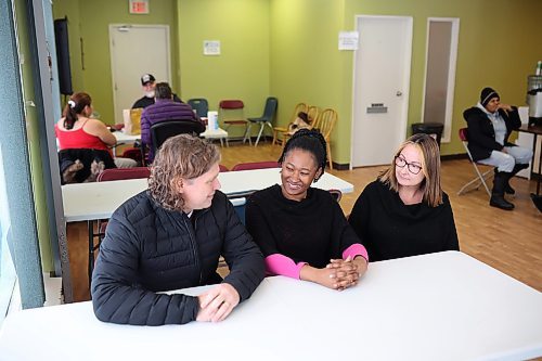 10012024
Brandon Mayor Jeff Fawcett, BNRC executive director Rushana Newman and Life's Journey Inc. program manager Jodi Roney visit Wednesday at the new temporary overnight drop-in centre opened by the BNRC on Princess Avenue at 8th Street. 
(Tim Smith/The Brandon Sun)