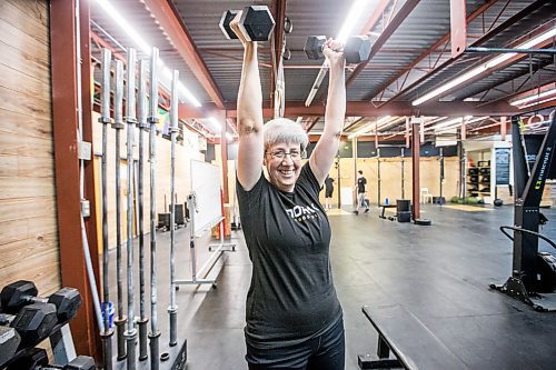 MIKAELA MACKENZIE / WINNIPEG FREE PRESS
	
Yvonne Morier uses the dumbbells at Norak Crossfit on Wednesday, Jan. 10, 2024. Morier has been lifting weights since she retired, and has noticed a real difference in her strength, stamina, and endurance. For AV Kitching story.
Winnipeg Free Press 2023