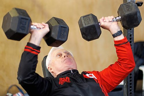 MIKE DEAL / WINNIPEG FREE PRESS
Doug Sinclair works out at Norak CrossFit, 51 Heaton Avenue.
See AV Kitching story
240108 - Monday, January 08, 2024.