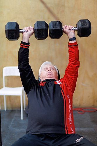 MIKE DEAL / WINNIPEG FREE PRESS
Doug Sinclair works out at Norak CrossFit, 51 Heaton Avenue.
See AV Kitching story
240108 - Monday, January 08, 2024.