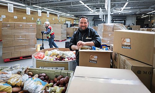 RUTH BONNEVILLE / WINNIPEG FREE PRESS



Local - Wpg Harvest



Winnipeg Harvest CEO Vince Barletta with filled hampers ready to be delivered.



Dylan story on how use of food banks is up (we might run that one today) and on a poll story. 





May 20, 2022