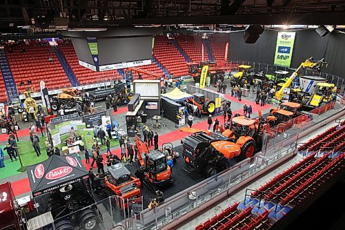 17012024
Visitors explore booths in Westman Place during Manitoba Ag Days 2024 at the Keystone Centre on Wednesday.
(Tim Smith/The Brandon Sun)