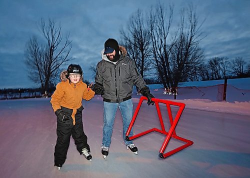 19012024
Sylas Kissock and his dad Jason skate together at the Brandon Skating Oval on Friday evening.
(Tim Smith/The Brandon Sun)