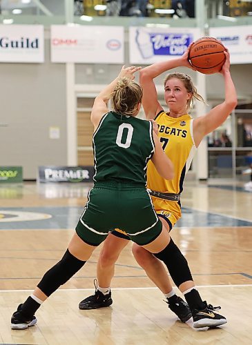 19012024
Reetta Tulkki #7 of the Brandon University Bobcats Tries to get the ball around Madalyn Picton #0 of the University of Saskatchewan Huskies during university women&#x2019;s basketball action at the BU Healthy Living Centre on Friday evening. 
(Tim Smith/The Brandon Sun)