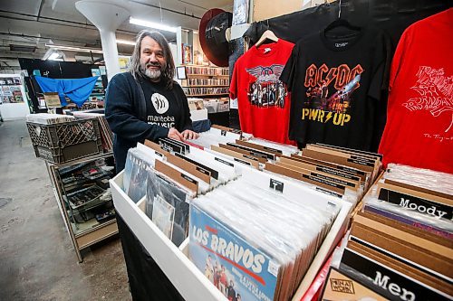 JOHN WOODS / WINNIPEG FREE PRESS
Peter Dul, owner of Duly Records, photographed at his store at Thirsty&#x2019;s Flea Market in Winnipeg Sunday, January  21, 2024. 

Reporter: dave