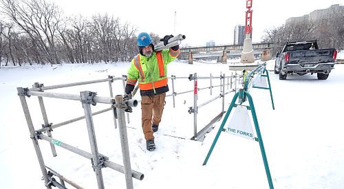 RUTH BONNEVILLE / WINNIPEG FREE PRESS

Local - River Trail

Scaffolding workers work on building a ramp down to the Assiniboine River at the Forks Monday.

See Malak's story on the River Trail


Jan 22nd 2024
