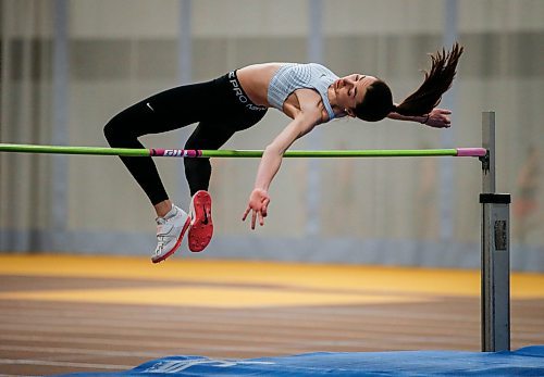 JOHN WOODS / WINNIPEG FREE PRESS
Lara Denbow (womens high-jump), who qualified for the USports national championships this past Saturday, is photographed during training at the University of Manitoba in Winnipeg Tuesday, January 23, 2024.

Reporter: josh