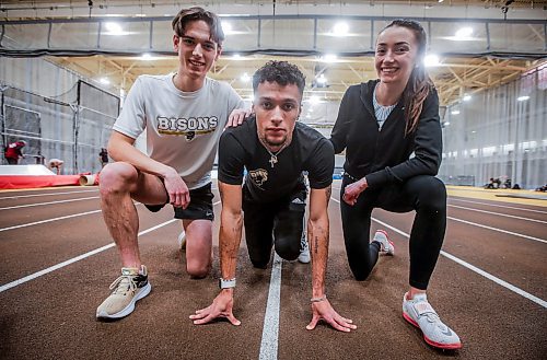 JOHN WOODS / WINNIPEG FREE PRESS
Dawson Mann (600m track), left, Tyler Cox-Yestrau (300m track) and Lara Denbow (womens high-jump), who all qualified for the USports national championships this past Saturday, are photographed during training at the University of Manitoba in Winnipeg Tuesday, January 23, 2024.

Reporter: josh