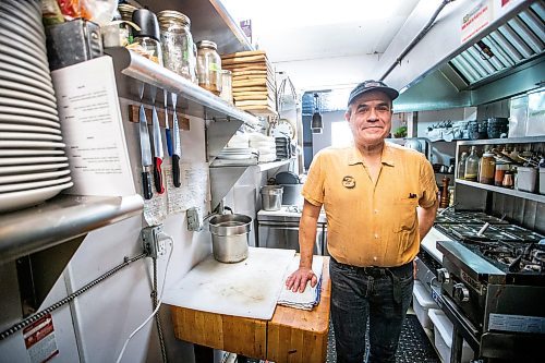 MIKAELA MACKENZIE / WINNIPEG FREE PRESS
	
Dean Herkert, chef at Bistro on Notre Dame and instructor at Me-yaw-sin Micowin, on Wednesday, Jan. 17, 2024. Me-yaw-sin Micowin is a new culinary program teaching M&#xe9;tis youth.
Winnipeg Free Press 2024