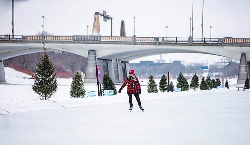 MIKAELA MACKENZIE / WINNIPEG FREE PRESS
	
James Torrance, who has been waiting for opening day (and checking daily), skates on the Nestaweya River Trail at The Forks on Thursday, Jan. 25, 2024. For Malak (?) story or standup.
Winnipeg Free Press 2024