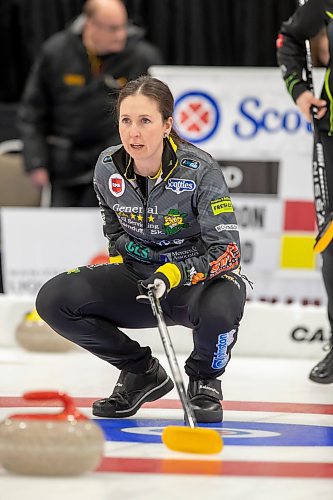BROOK JONES / WINNIPEG FREE PRESS
Skip Lisa McLeod of Team McLeod from the Portage Curling Club competes in the 2024 Manitoba Women's Curling Championships - Scotties Tournament of Hearts presented by Rocky Mountain Equipment at the Access Event Centre in Morden, Man., Wednesday, Jan. 24, 2024. Members of Team McLeod include third Janelle Lach, second Hallie McCannell, lead Jolene Callum and alternate Hailey McFarlane. Pictured: McLeod calling the line during her team's match against Team Cameron from the Granit Curling Club Wednesday, Jan. 24, 2024. Pictured: McLeod calling the line during her team's match against Team Cameron from the Granit Curling Club Wednesday, Jan. 24, 2024.