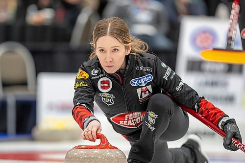 BROOK JONES / WINNIPEG FREE PRESS
Skip Kaitlyn Lawes of Team Lawes from the Fort Rouge Curling Club competes in the 2024 Manitoba Women's Curling Championships - Scotties Tournament of Hearts presented by Rocky Mountain Equipment at the Access Event Centre in Morden, Man., Friday, Jan. 26, 2024. Members of Team Lawes also include third Selena Njejovan, second Jocelyn Peterman and lead Kristin MacCuish. Pictured: Lawes delivers a rock during her team's match against Team Peterson from the Assiniboine Memorial Curling Club Friday, Jan. 26, 2024. Team Lawes earned an 8-6 victory over Team Peterson.