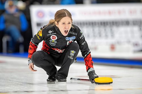 BROOK JONES / WINNIPEG FREE PRESS
Team Lawes from the Fort Rouge Curling Club competes in the 2024 Manitoba Women's Curling Championships - Scotties Tournament of Hearts presented by Rocky Mountain Equipment at the Access Event Centre in Morden, Man., Friday, Jan. 26, 2024. Members of Team Lawes also include third Selena Njejovan, second Jocelyn Peterman and lead Kristin MacCuish. Pictured: Lawes yells instructions at her sweepers during her team's match against Team Peterson from the Assiniboine Memorial Curling Club Friday, Jan. 26, 2024. Team Lawes earned an 8-6 victory over Team Peterson.