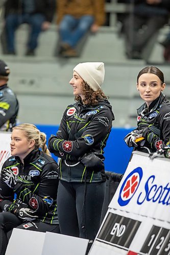 BROOK JONES / WINNIPEG FREE PRESS
Alternate Mackenzie Zacharais (middle) is pictured with teammates third Meghan Walter (left), second Taylor McDonald (right) from team Kate Cameron from the Granit Curling Club at the 2024 Manitoba Women's Curling Championships - Scotties Tournament of Hearts presented by Rocky Mountain Equipment at the Access Event Centre in Morden, Man., Friday, Jan. 26, 2024. Team Cameron also includes lead Mackenzie Elias.