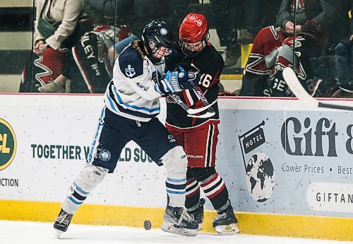 JOHN WOODS / WINNIPEG FREE PRESS
Thompson-Okanagan Lakers&#x560;Alexandra Recsky (15) plays against Winnipeg Avros&#x560;Liberty Aime (16) in the final of the Female World Sport Challenge in Winnipeg Sunday, January  28, 2024. 

Reporter: josh