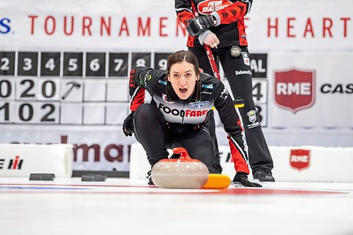 BROOK JONES / WINNIPEG FREE PRESS
Skip Beth Peterson of Team Peterson from the Assiniboine Memorial Curling Club calls the line in the final of 2024 Manitoba Women's Curling Championships - Scotties Tournament of Hearts presented by Rocky Mountain Equipment at the Access Event Centre in Morden, Man., Sunday, Jan. 28, 2024. Members of Team Peterson also include third Kelsey Rocque, second Katherine Doerksen, lead Melissa Gordon Kurz and alternate Jenna Loder. Team Peterson was defeated 9-8 by Team Kaitlyn Lawes from the Fort Rouge Curling Club.