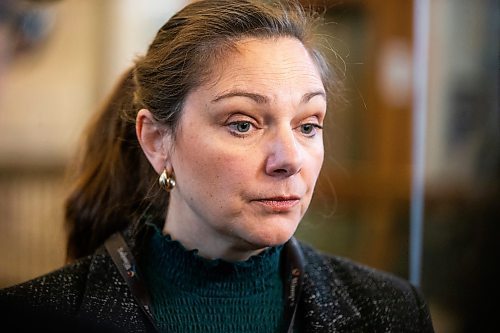 MIKAELA MACKENZIE / WINNIPEG FREE PRESS
	
Councillor Sherri Rollins speaks to the media about the City Hall menorah being taken down on the weekend on Monday, Dec. 11, 2023. For Joyanne story.
Winnipeg Free Press 2023