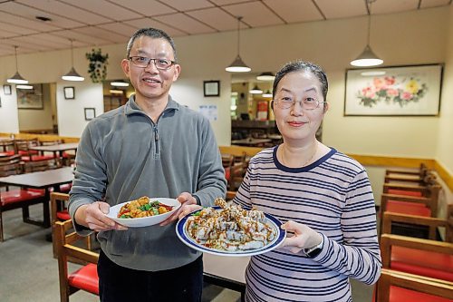 MIKE DEAL / WINNIPEG FREE PRESS
Chef, Gloria Chuang (holding Crispy Black Mushroom) and her husband and co-owner, Joseph Chen (Spicy Gluten) in their restaurant Affinity Vegetarian Garden at 208 Edmonton Street.
240129 - Monday, January 29, 2024.