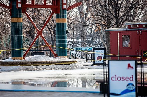 MIKAELA MACKENZIE / WINNIPEG FREE PRESS

The closed (and partially melted) canopy rink and closed river trail at The Forks on Tuesday, Jan. 30, 2024. For Malak story.
Winnipeg Free Press 2024.