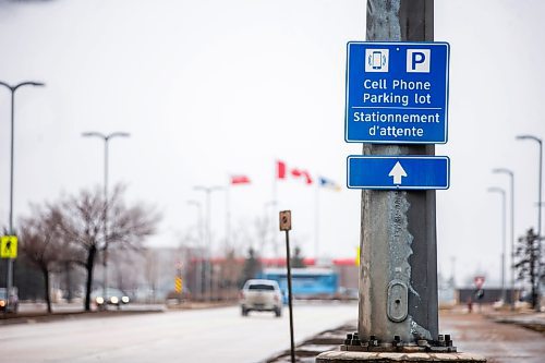 MIKAELA MACKENZIE / WINNIPEG FREE PRESS

The new designated cell phone parking lot at Winnipeg Richardson International Airport on Monday, Feb. 5, 2024. For Gabby story.
Winnipeg Free Press 2024.