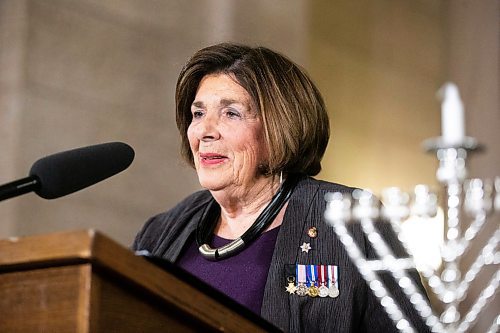 MIKAELA MACKENZIE / WINNIPEG FREE PRESS
	
Lieutenant governor Anita Neville speaks before the lighting of the menorah at the Manitoba Legislative Building on Thursday, Dec. 7, 2023. 
Winnipeg Free Press 2023