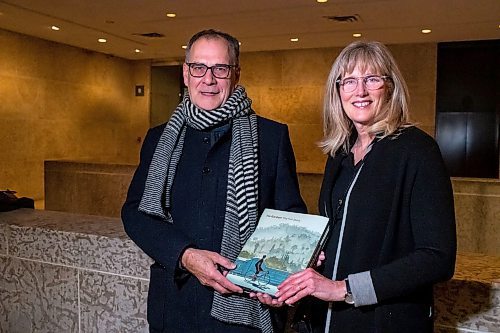 BROOK JONES / WINNIPEG FREE PRESS
The Winnipeg Art Gallery hosts Tim Gardner: The Full Story curator tour and book launch at the WAG-Qaumajuq in Winnipeg, Man., Friday, Feb. 2, 2024. Pictured: University of Manitoba architecture Prof. Herb Enns (left) and his wife Maem Slater-Enns hold copies of the exhibition catalogue while attending the book launch.
