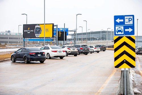 MIKAELA MACKENZIE / WINNIPEG FREE PRESS

The new designated cell phone parking lot at Winnipeg Richardson International Airport on Monday, Feb. 5, 2024. For Gabby story.
Winnipeg Free Press 2024.