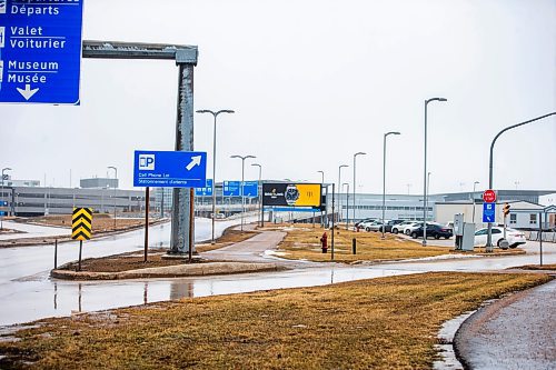 MIKAELA MACKENZIE / WINNIPEG FREE PRESS

The new designated cell phone parking lot at Winnipeg Richardson International Airport on Monday, Feb. 5, 2024. For Gabby story.
Winnipeg Free Press 2024.