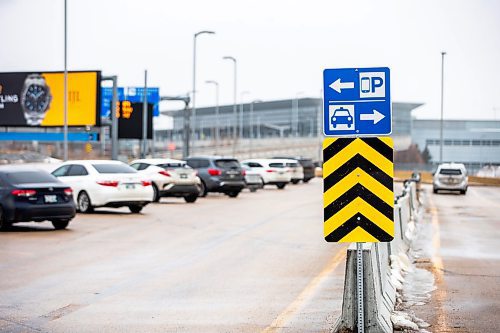 MIKAELA MACKENZIE / WINNIPEG FREE PRESS

The new designated cell phone parking lot at Winnipeg Richardson International Airport on Monday, Feb. 5, 2024. For Gabby story.
Winnipeg Free Press 2024.