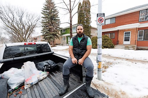 MIKE DEAL / WINNIPEG FREE PRESS
Ashton Zorn is upset because, while yes his truck was parked on a snow route and was towed, there is no snow on the street and the city isn&#x2019;t doing any snow clearing &#x2026; so why did they do it?
240205 - Monday, February 05, 2024.