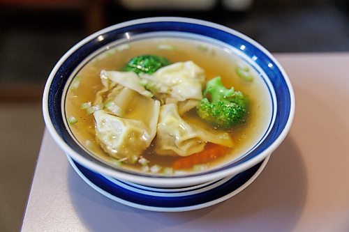 MIKE DEAL / WINNIPEG FREE PRESS
Affinity Vegetarian Garden at 208 Edmonton Street.
Wonton soup
240129 - Monday, January 29, 2024.