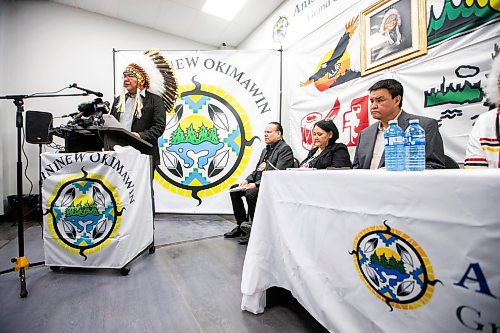 MIKAELA MACKENZIE / WINNIPEG FREE PRESS

Anisininew Okimawin grand chief Scott Harper speaks at a press conference declaring a state of emergency due to the winter roads (and lack of supplies that are usually trucked in over the season this way) at Anisininew Okimawin/ITLC Inc. on Tuesday, Feb. 6, 2024. For Nicole story.
Winnipeg Free Press 2024.